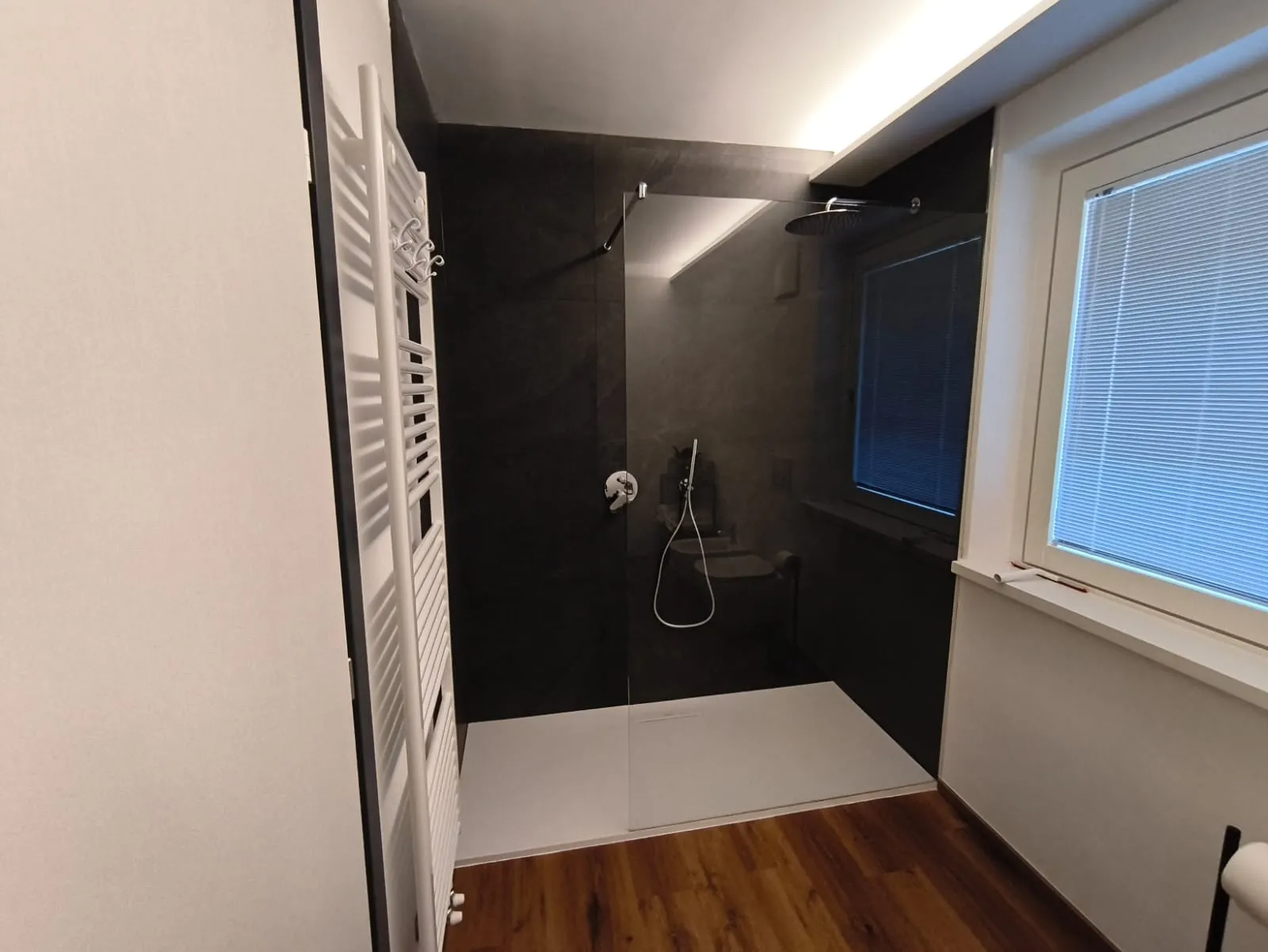 Bagno con doccia walk-in